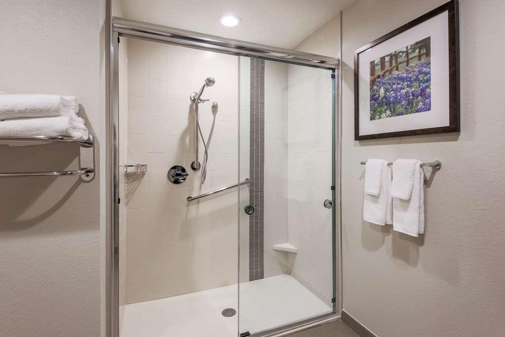 Hyatt Place Ottawa West Room photo